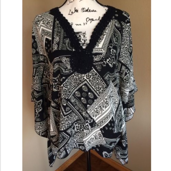 Giorgio Fiorelli Tops - Giorgio Fiorlini Collection XL Black White Blouse